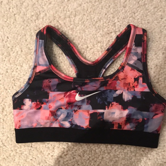 Nike pro sports bra - Picture 3 of 6
